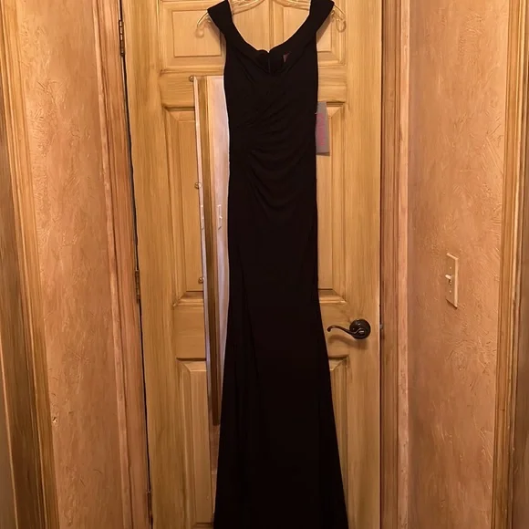 New Jovani 40582 Off the Shoulder High Slit Gown size 0 black - Picture 5 of 6